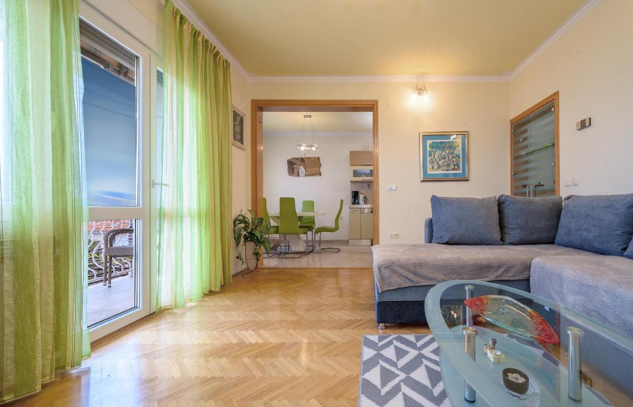 Apartments Juric Podstrana Luaran gambar