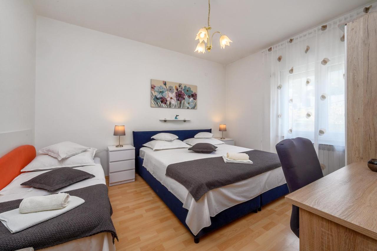 Apartments Juric Podstrana Luaran gambar