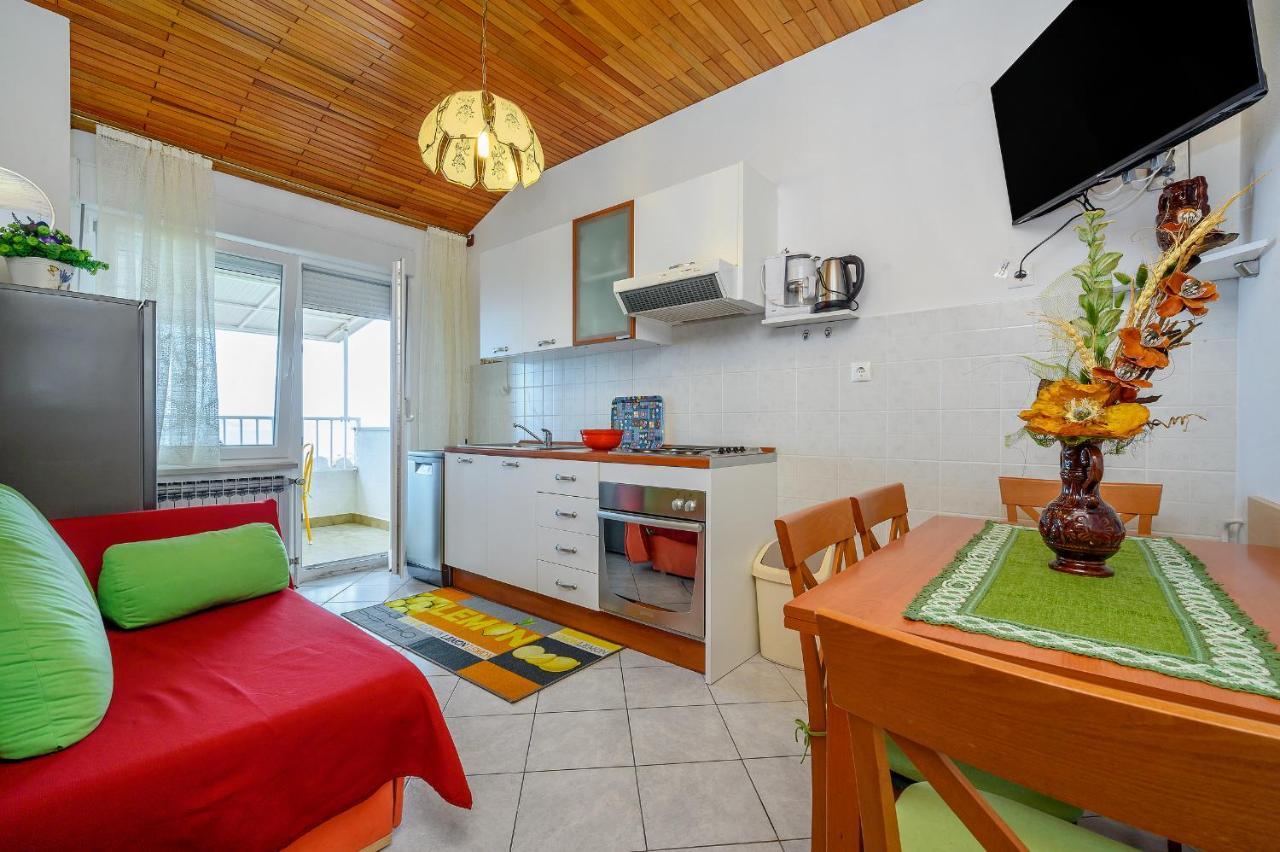 Apartments Juric Podstrana Luaran gambar
