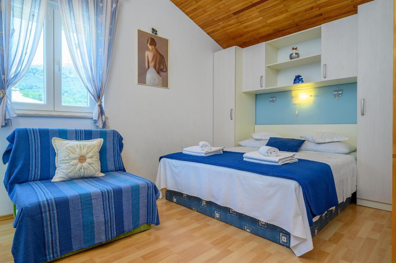 Apartments Juric Podstrana Luaran gambar