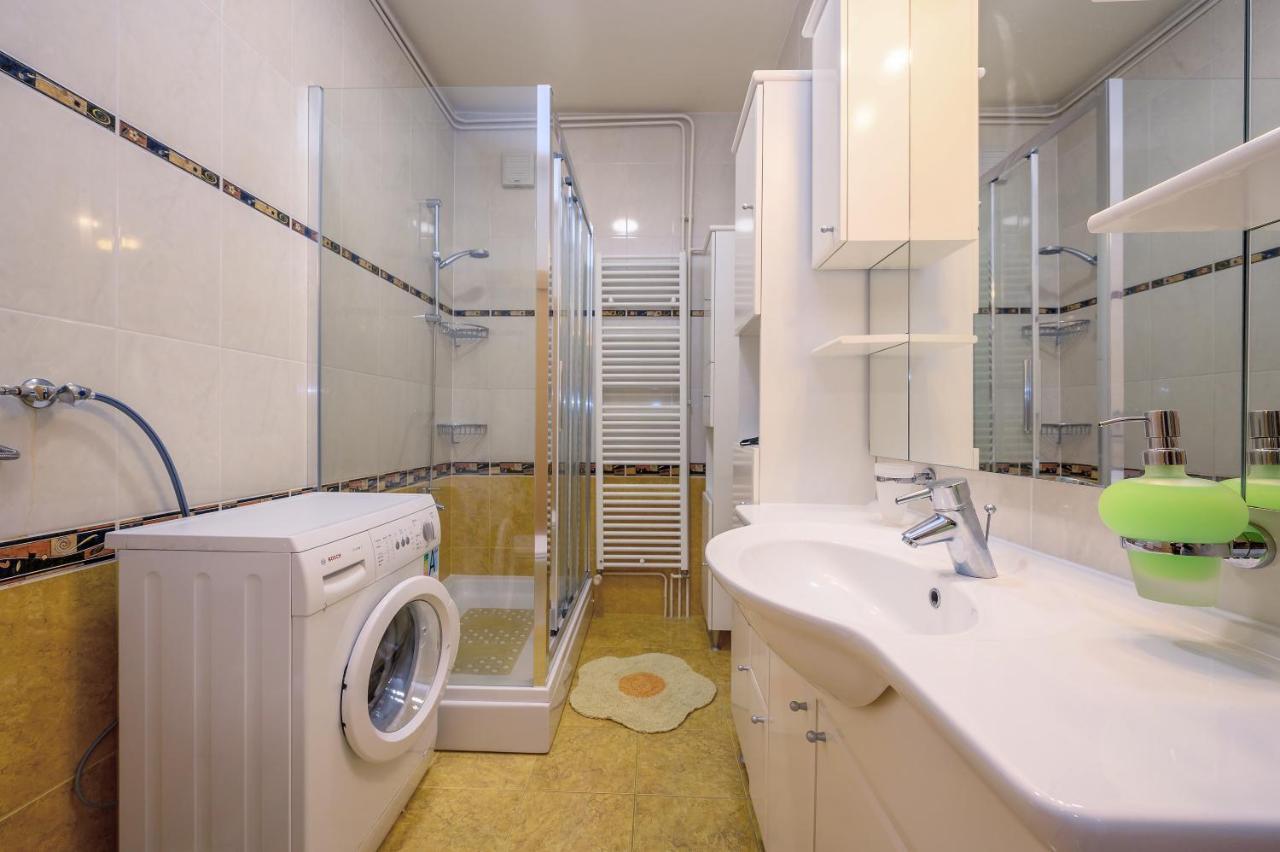 Apartments Juric Podstrana Luaran gambar