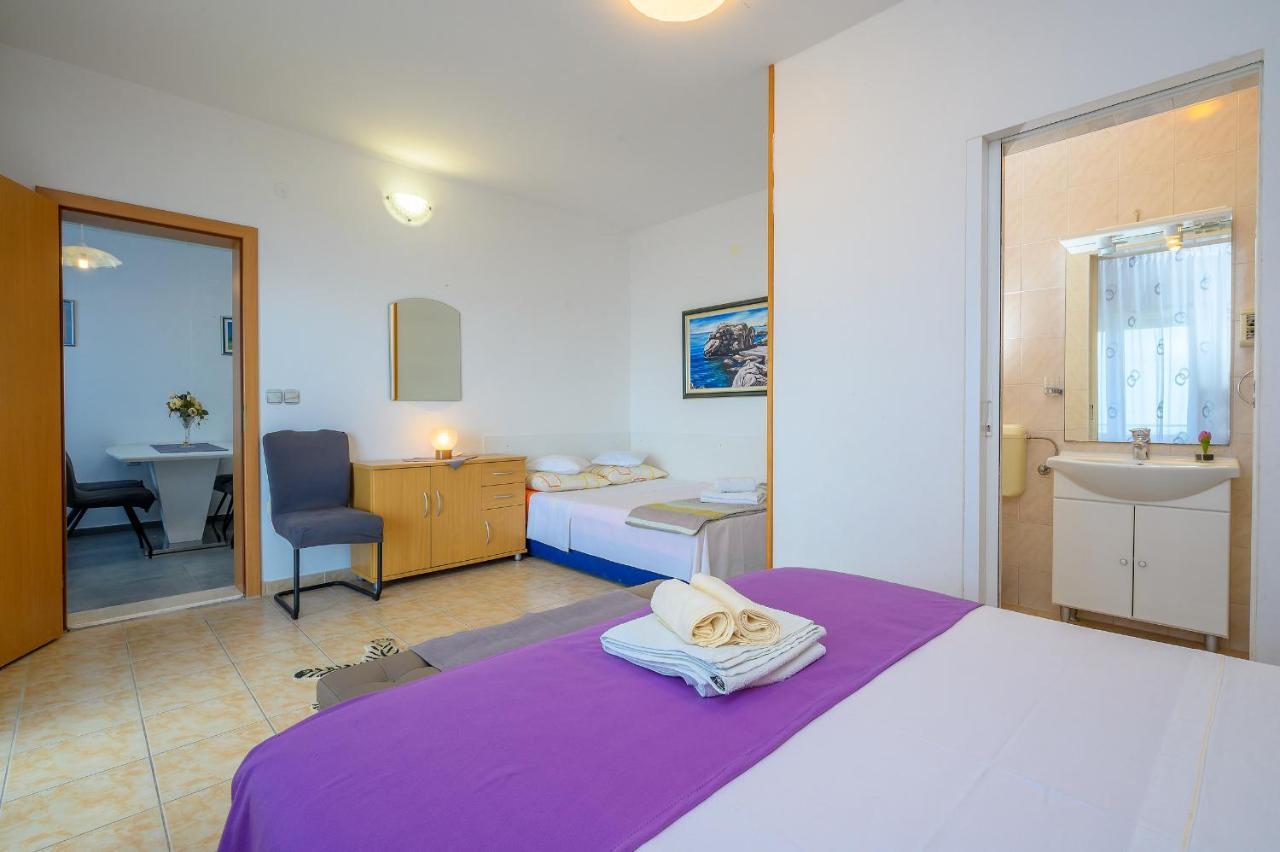 Apartments Juric Podstrana Luaran gambar
