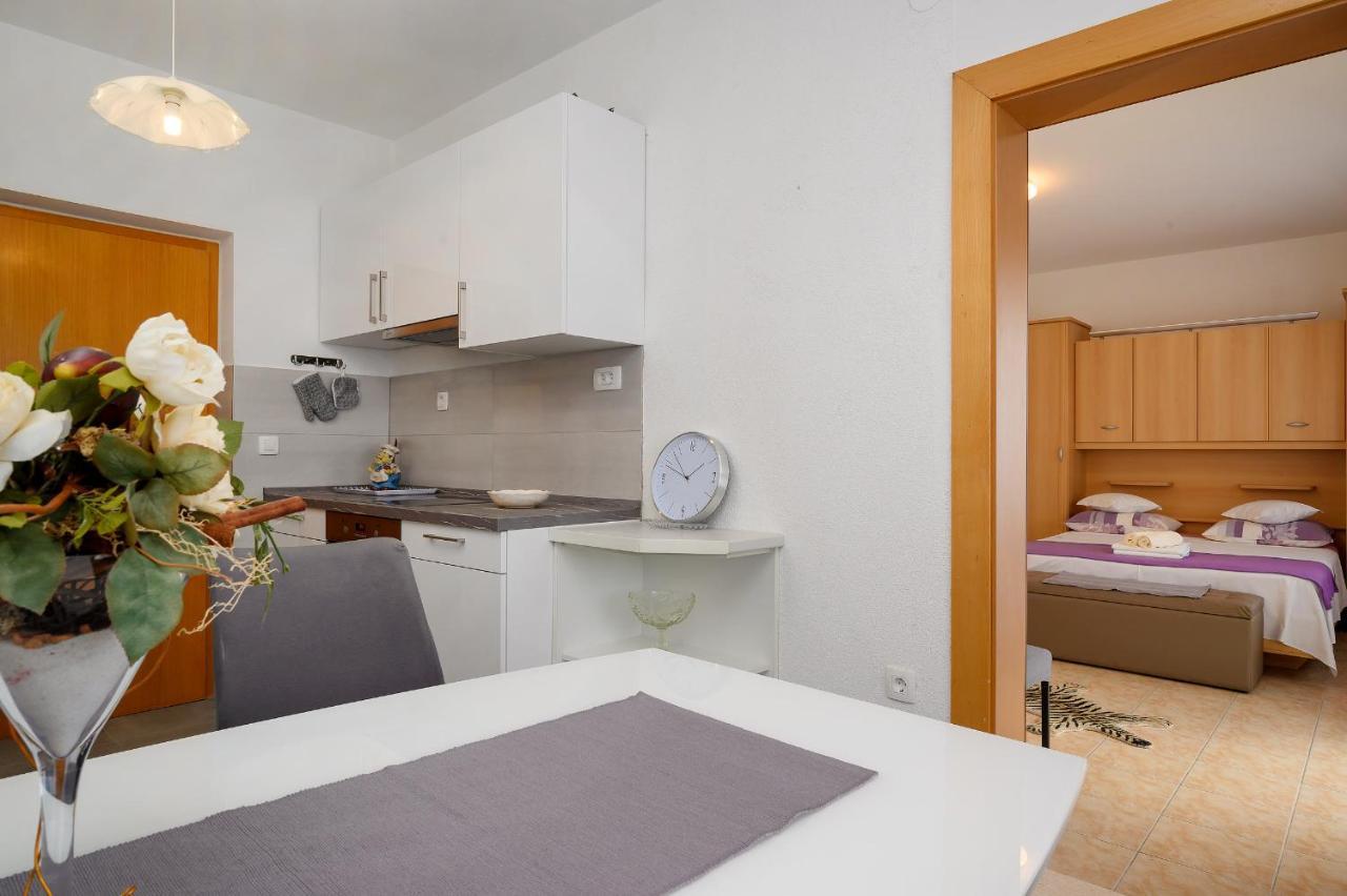 Apartments Juric Podstrana Luaran gambar