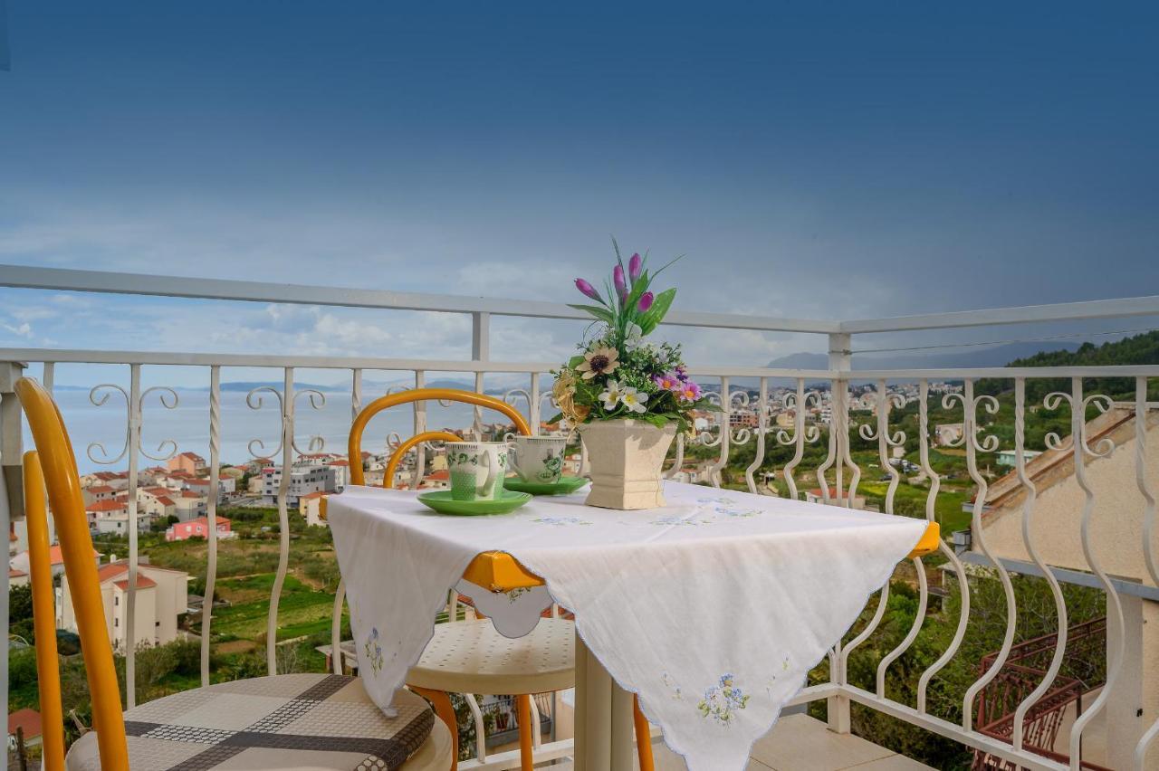 Apartments Juric Podstrana Luaran gambar