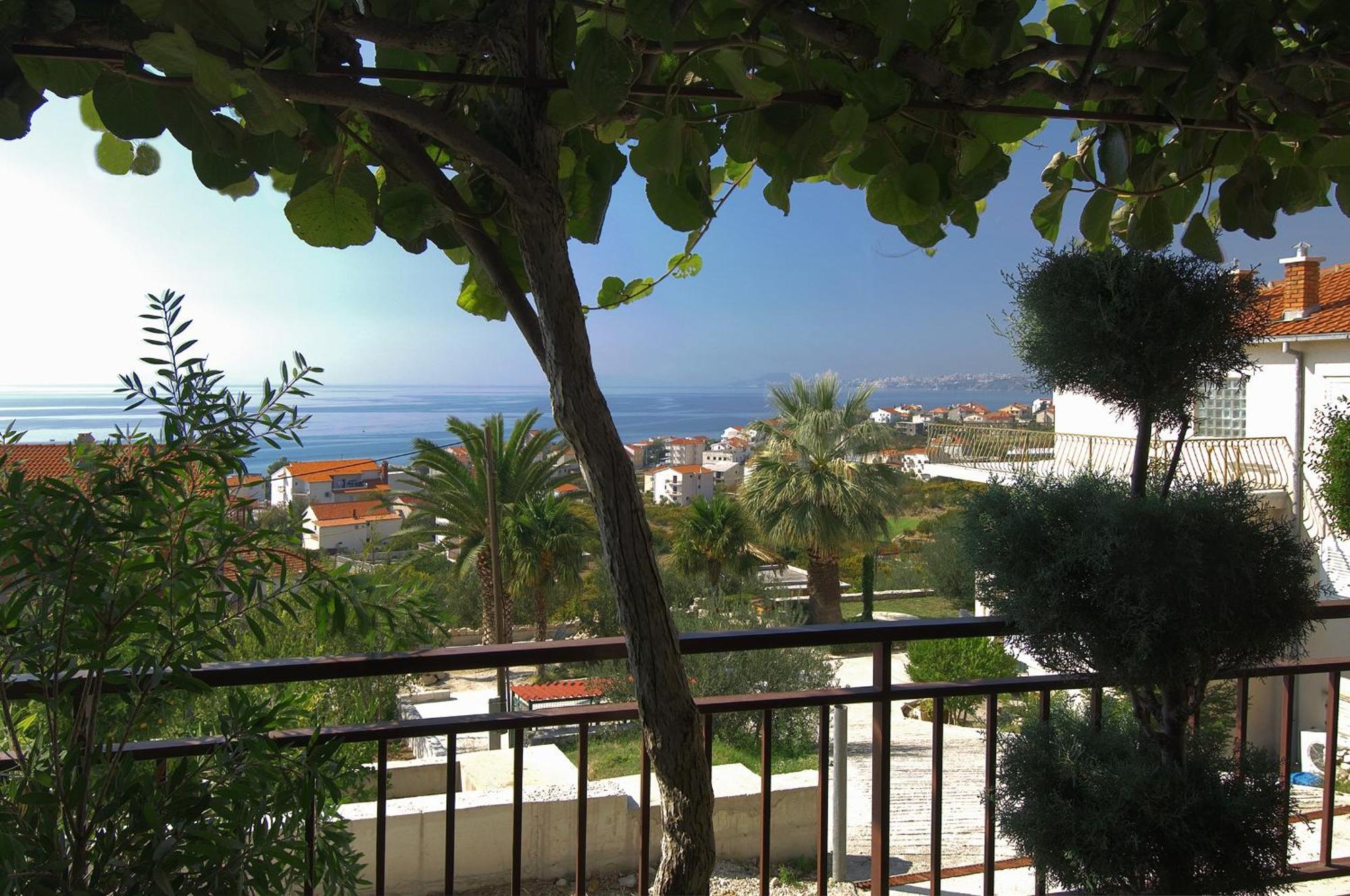 Apartments Juric Podstrana Luaran gambar